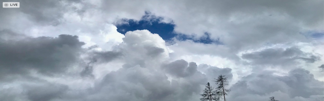 Tolle Wolkenbildung über dem Lerbachtal 09.2022 - (c) Wolfgang Gärtner